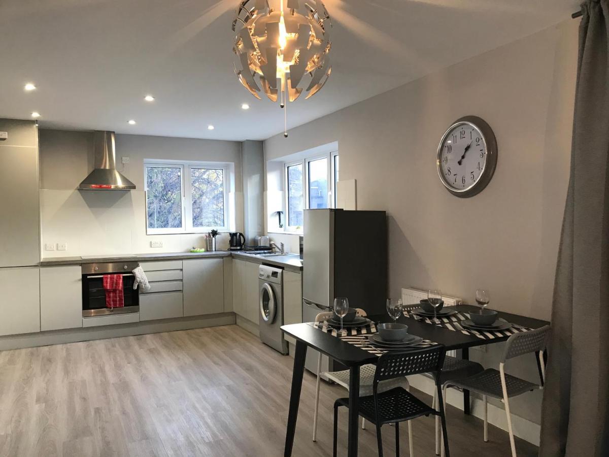 Apartments Heathrow - Hounslow Cranford ภายนอก รูปภาพ