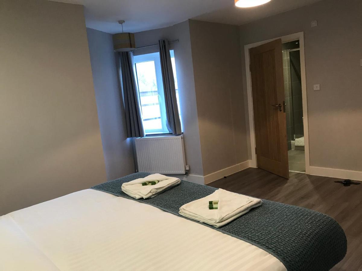 Apartments Heathrow - Hounslow Cranford ภายนอก รูปภาพ