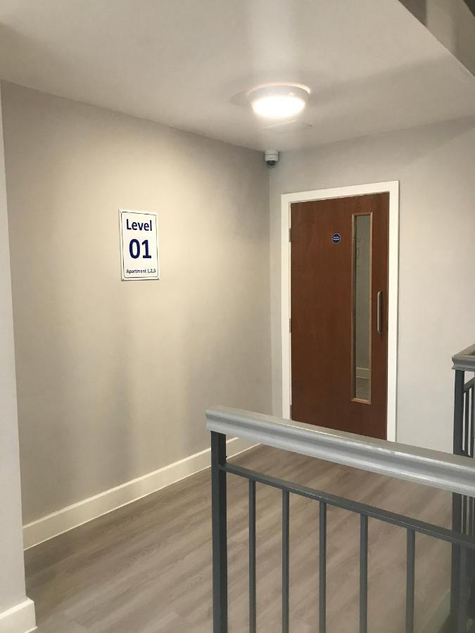 Apartments Heathrow - Hounslow Cranford ภายนอก รูปภาพ